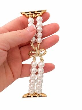 NWT. Faux Pearl Apple Watch Band w/ Rhinestone Bow Stretch Bracelet Strap